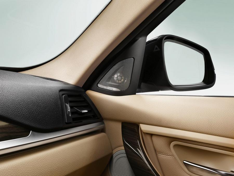  BMW 3-Series 2012 года  (фото 81 из 191)